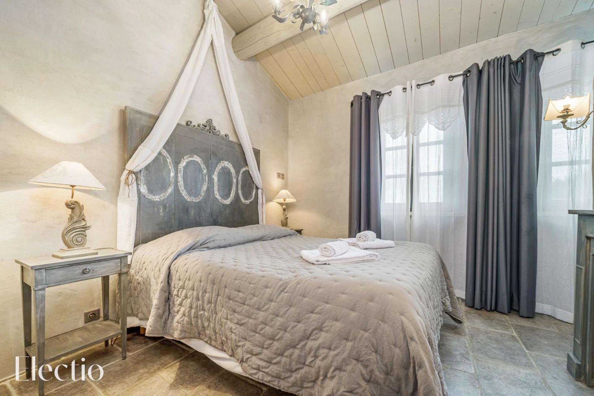 Residence Les Petitons Oppede Bilik gambar