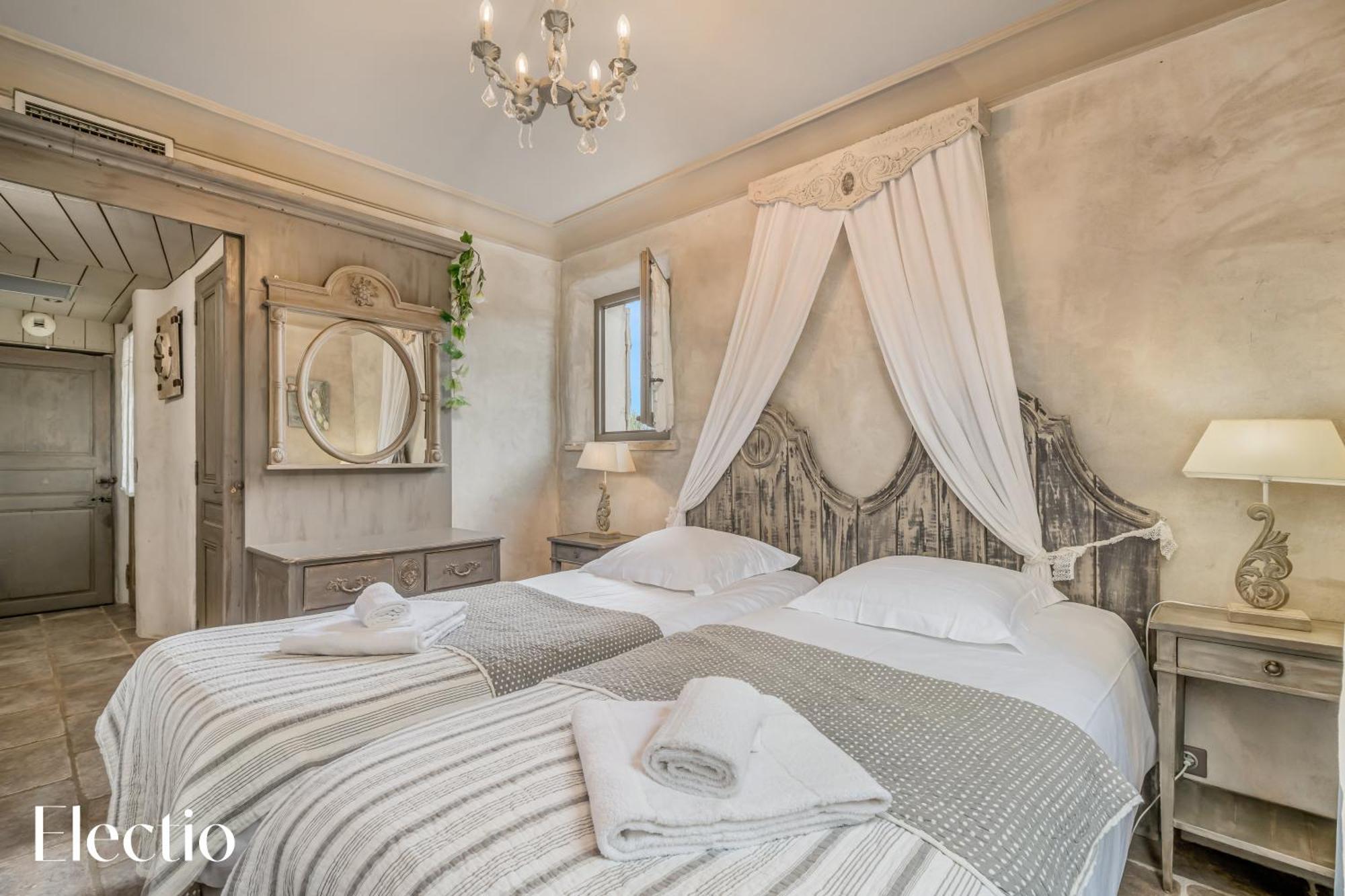 Residence Les Petitons Oppede Bilik gambar